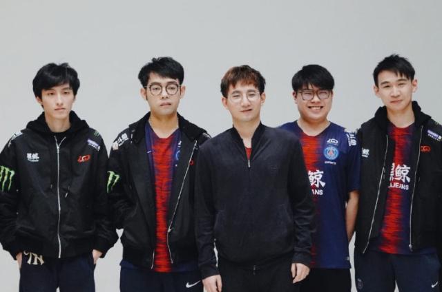 手们在挑战 手们在挑战