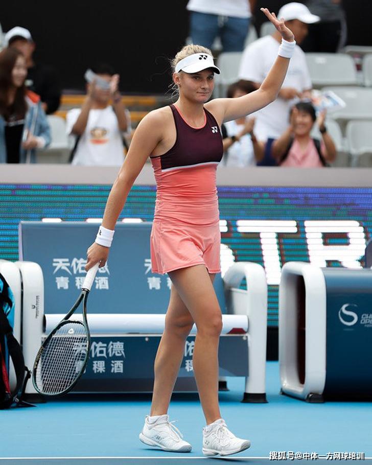 她的表现将 她的表现将