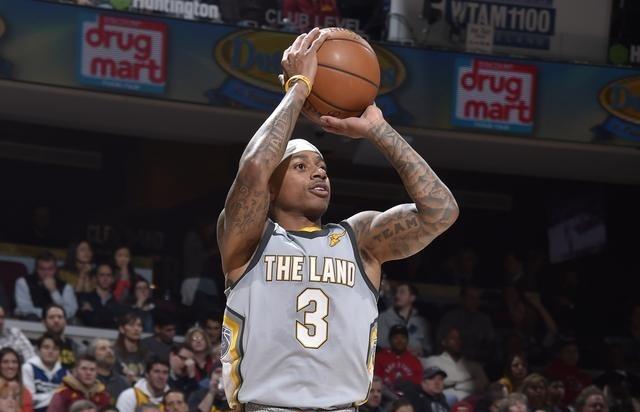 中距离跳投 中距离跳投